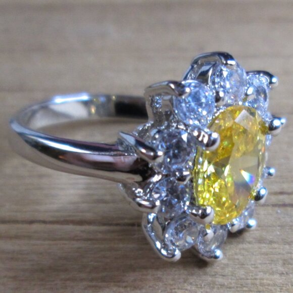 Yellow and Clear CZ Fashion ring - Picture 5 of 7